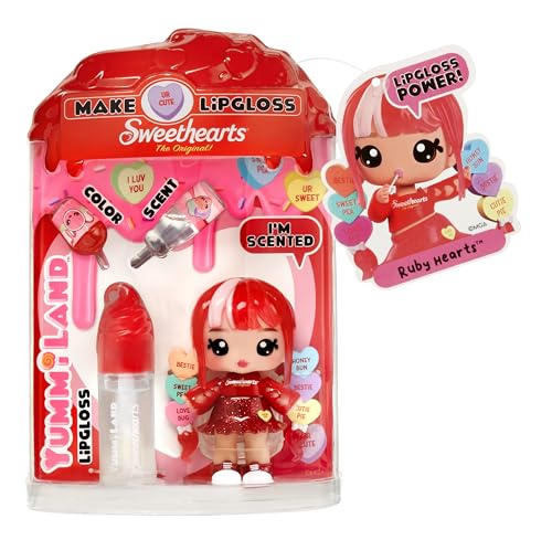 Yummiland x Sweethearts Lip Gloss Puppe - Ruby Hearts - mit DIY Lipgloss-Set, Geeignet für Kinder ab 4 Jahren von Yummiland