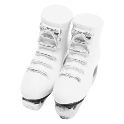 Yardwe 1 Paar Skate-Modell Puppen Eislaufschuhe Dekoration für Puppen Puppenkunsthandwerk Puppen Schlittschuhe Puppen Sammlung dekoratives Schlittschuhmodell Puppenschuhe Harz Weiß von Yardwe