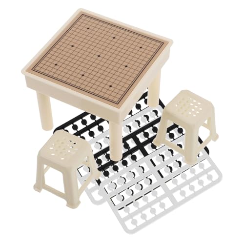 Yardwe 1 Satz Miniaturmöbel für Puppenhaus DIY Schachspiel Tisch mit Stühlen und Zubehör Kreatives für Fördert Familienaktivitäten und Denkfähigkeiten Yardwe 1 Satz Miniaturmöbel für Puppenhaus DIY Schachspiel Tisch mit Stühlen und Zubehör Kreatives für Fördert Familienaktivitäten und Denkfähigkeiten von Yardwe