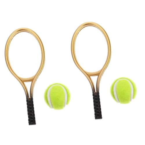 Yardwe 2 Sätze Miniatur Tennisracket Modell mit Ball Mini Haus DIY Zubehör Detailgetreue Mini Tennis Dekoration für Puppenhaus Vielseitiges und Sammlerstück für Fotorequisiten Yardwe 2 Sätze Miniatur Tennisracket Modell mit Ball Mini Haus DIY Zubehör Detailgetreue Mini Tennis Dekoration für Puppenhaus Vielseitiges und Sammlerstück für Fotorequisiten von Yardwe