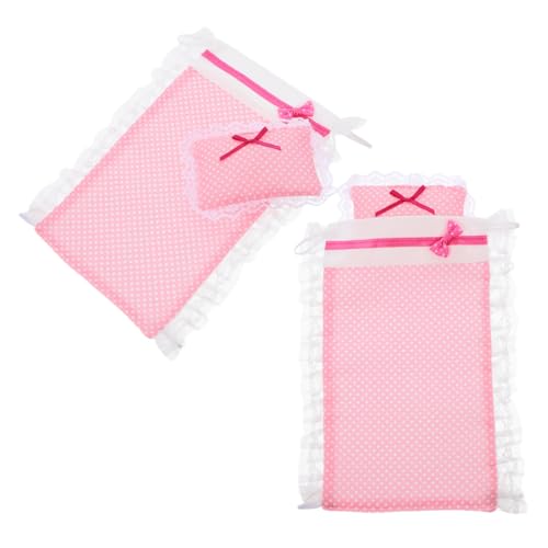 Yardwe 2 Sets Puppenhaus Bettwäsche Kissen Decken Mini Puppenzubehör Puppenbettwäsche Mini Bettzubehör Puppenhaus Bettkissen Mini Bettdekorationen Puppenbettwäsche Stoff Rosa Yardwe 2 Sets Puppenhaus Bettwäsche Kissen Decken Mini Puppenzubehör Puppenbettwäsche Mini Bettzubehör Puppenhaus Bettkissen Mini Bettdekorationen Puppenbettwäsche Stoff Rosa von Yardwe