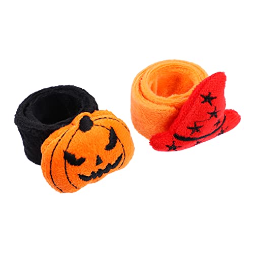 Yardwe 2 Stück Halloween Klatscharmbänder mit Kürbis und Hut Weiche Stoffoberfläche Kreatives Partyzubehör für Lustige Mitgebsel für Halloween Feiern von Yardwe