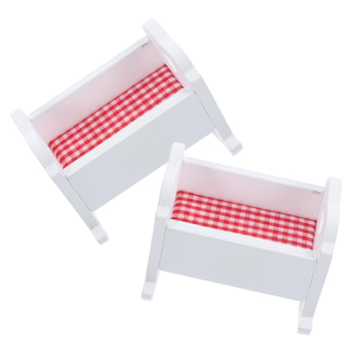 Yardwe 2 Stück Miniatur Puppenbett aus Holz Dekoratives Babybett für Puppenhäuser Langlebig und Leicht für Schlafzimmer Dekoration und Sammlerstücke Yardwe 2 Stück Miniatur Puppenbett aus Holz Dekoratives Babybett für Puppenhäuser Langlebig und Leicht für Schlafzimmer Dekoration und Sammlerstücke von Yardwe
