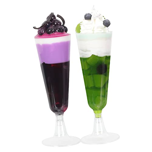 Yardwe 2 Stück Realistische Künstliche Eiscreme Modell mit Früchten Dekorative Dessertattrappe für Fotografie Küchendekor Wiederverwendbar Leicht und Detailgetreu Blaubeer und Kiwibecher von Yardwe