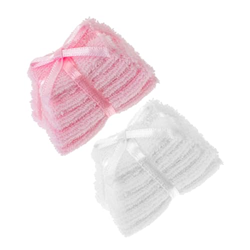 Yardwe 2 Stück Teiliges Mini Handtuch-Set für Puppenhaus Realistische Badezimmer-Accessoires aus Stabilem Stoff Feine Details Langlebig Passend für Verschiedene Puppenhaus-Modelle Weiß von Yardwe