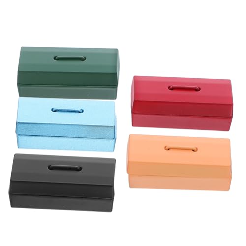 Yardwe 5 Stück Teiliges Mini Werkzeugkasten aus Robustem Metall Multifunktionale Miniatur für Puppenhaus Realistische Aufbewahrung für Kleine Werkzeuge und Bastelzubehör für Kreative Yardwe 5 Stück Teiliges Mini Werkzeugkasten aus Robustem Metall Multifunktionale Miniatur für Puppenhaus Realistische Aufbewahrung für Kleine Werkzeuge und Bastelzubehör für Kreative von Yardwe