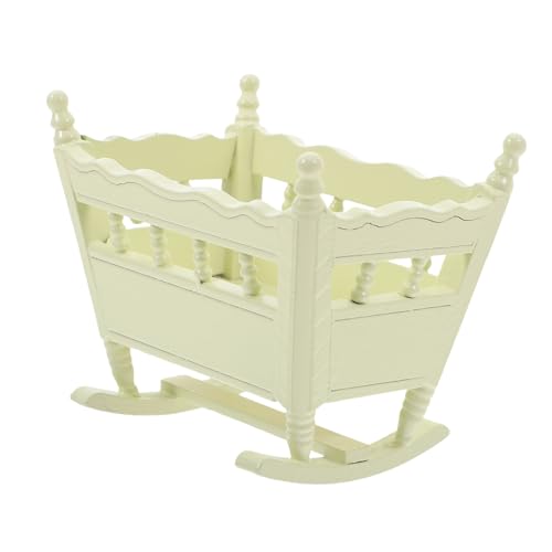 Yardwe Puppenhauszimmer Hölzernes Puppenbett mit Passender Matratze für Kinderzimmer Deko Langlebiges und Handgefertigtes Miniaturmöbel Yardwe Puppenhauszimmer Hölzernes Puppenbett mit Passender Matratze für Kinderzimmer Deko Langlebiges und Handgefertigtes Miniaturmöbel von Yardwe