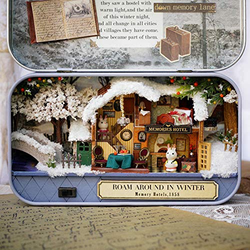 Yechiry DIY Miniatur Handmade Box Dollhouse Kit, Winziges Haus Kit für Erwachsene Zum BAU, Alte Zeitthema Mini House Making mit Möbel für Familie und Freunde (Winterstreifen) von Yechiry