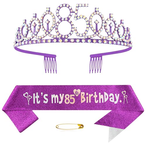 85. Geburtstags Krone und Schärpe für Damen Kristall Queen Tiara Princess Crown Lila Birthday Schärpe 85th Geburtstagskrone Frau Geburtstagsschärpe Frauen Geburtstag Dekoration Geburtstagsgeschenk 85. Geburtstags Krone und Schärpe für Damen Kristall Queen Tiara Princess Crown Lila Birthday Schärpe 85th Geburtstagskrone Frau Geburtstagsschärpe Frauen Geburtstag Dekoration Geburtstagsgeschenk von Yijunmca