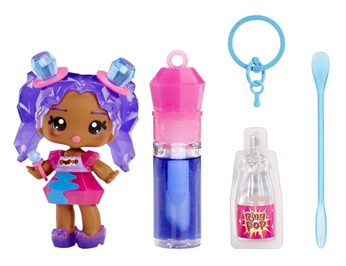 Yummiland x Licensed Sweets Lip Gloss Doll: Ring Pop - Ruthie Pop - Enthält 1 Puppe, DIY-Lipgloss + Abnehmbaren Schlüsselanhänger, Kosmetik-Spiel, Sammlerstück, Für Kinder ab 4 Jahren von Yummiland
