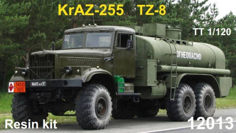 KrAZ-255 TZ-8 Fuel tanker von ZZ Modell
