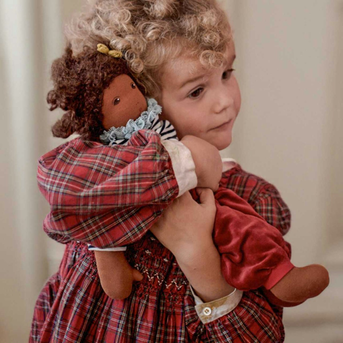 Bio Stoffpuppe Mädchen "Mia" zum An- & Ausziehen 38 cm