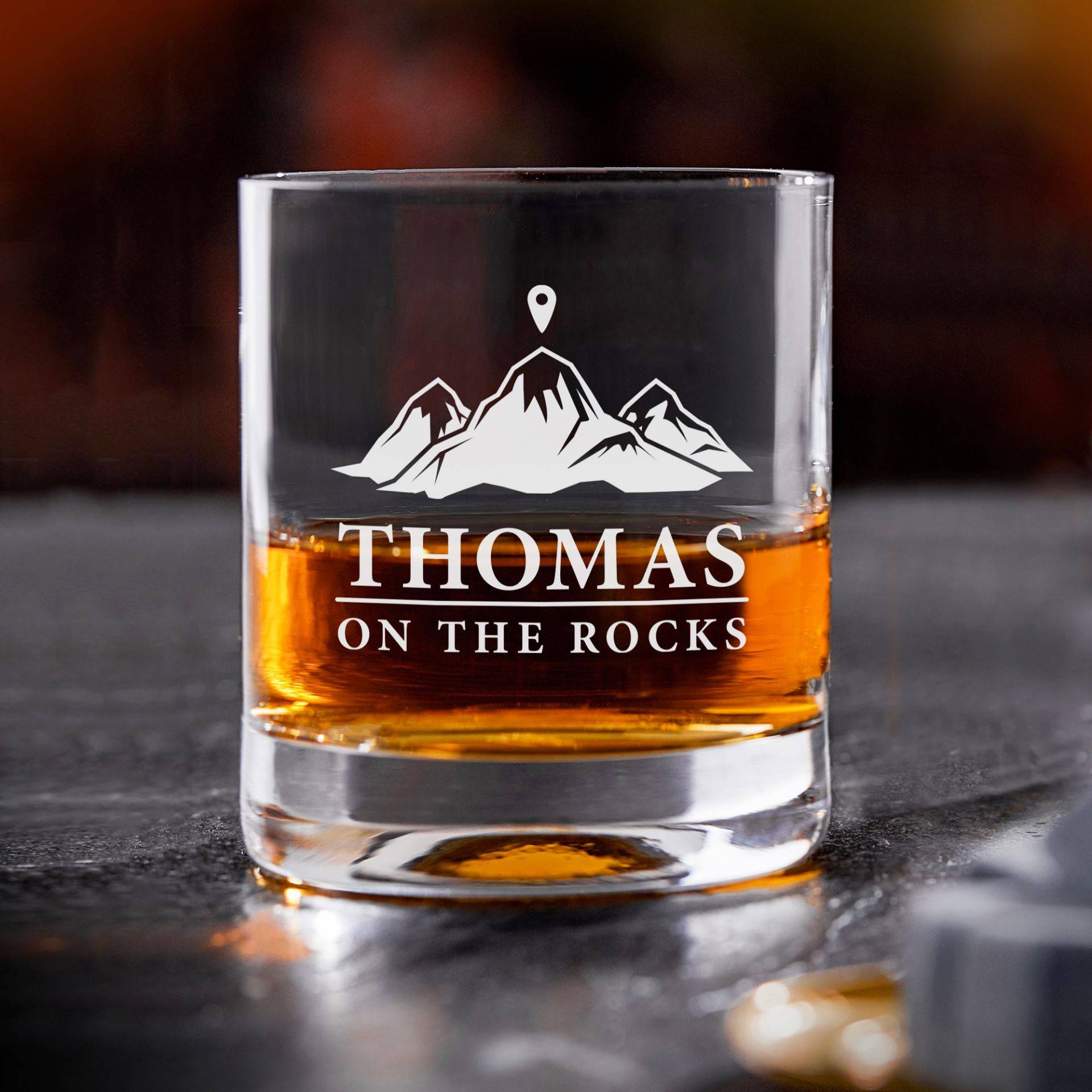 Personalisiertes Whiskyglas - On the Rocks Personalisiertes Whiskyglas - On the Rocks von Monsterzeug