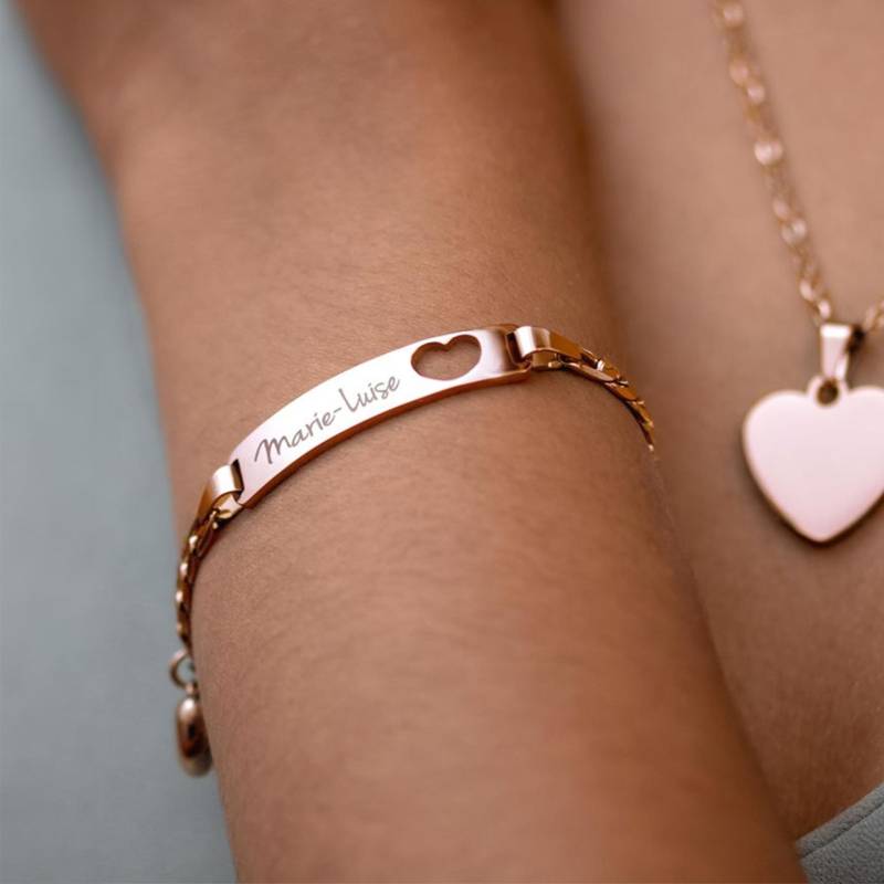 Armband mit Herzstanze Rosegold - Namensgravur von Monsterzeug