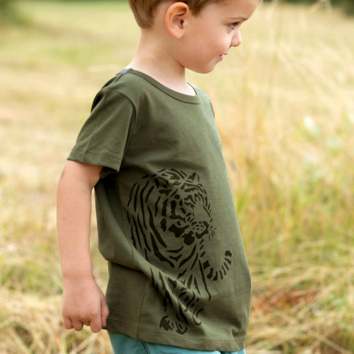 Edles T-Shirt Tiger-Druck dunkelgrün 86/92
