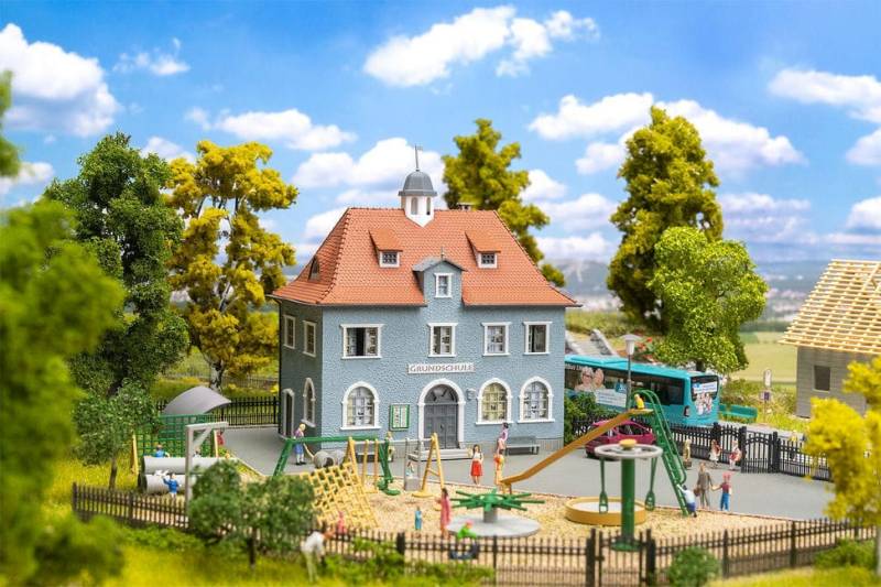 Faller Aktions-Set Schulbeginn H0 1:87 190087 Modelleisenbahn Faller Aktions-Set Schulbeginn H0 1:87 190087 Modelleisenbahn