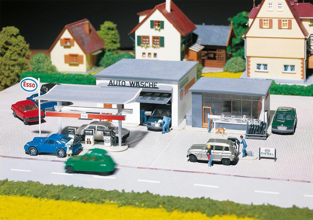 Faller Tankstelle mit Waschhalle H0 1:87 191843 Modelleisenbahn Faller Tankstelle mit Waschhalle H0 1:87 191843 Modelleisenbahn