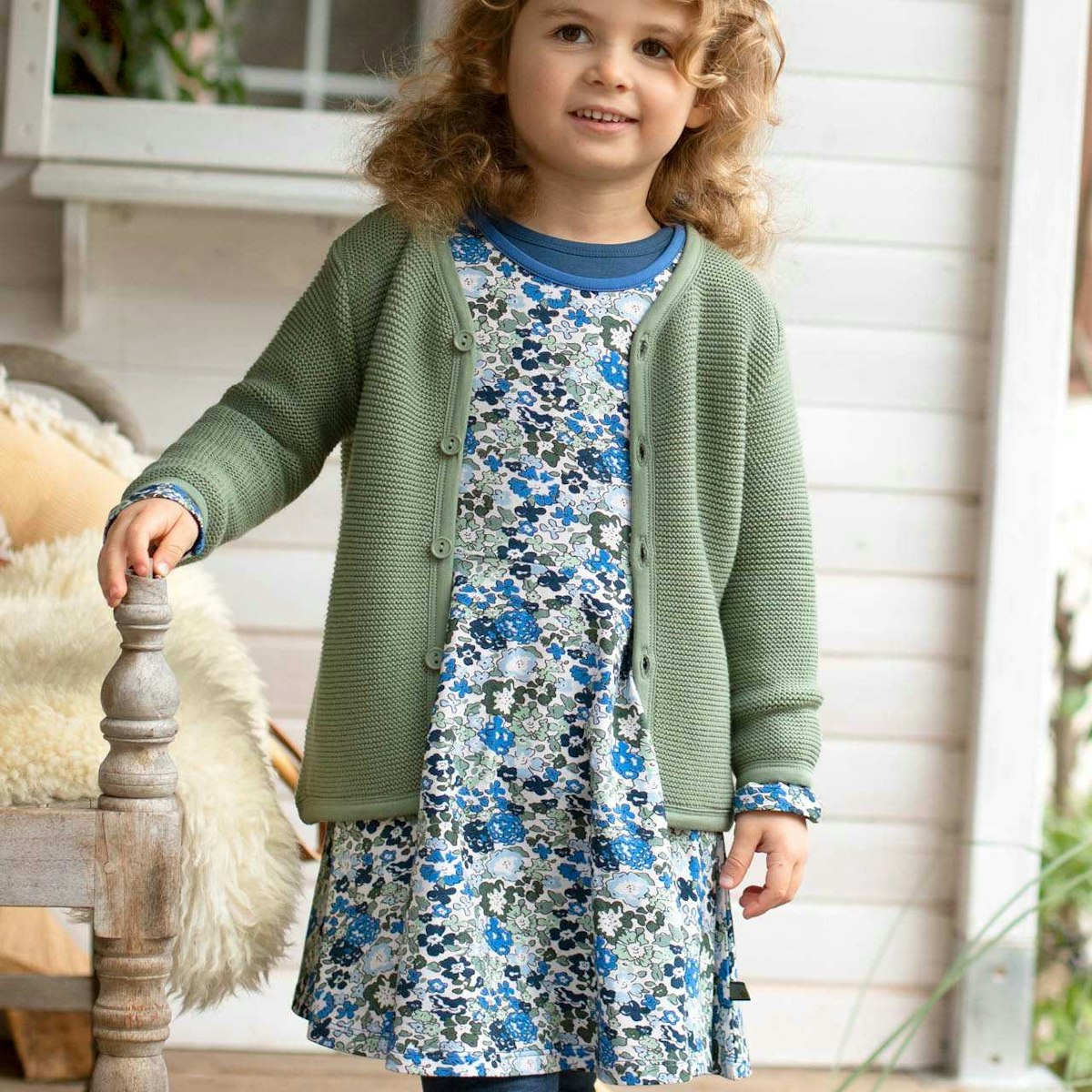 Flatterkleid langarm Blumen blau 140