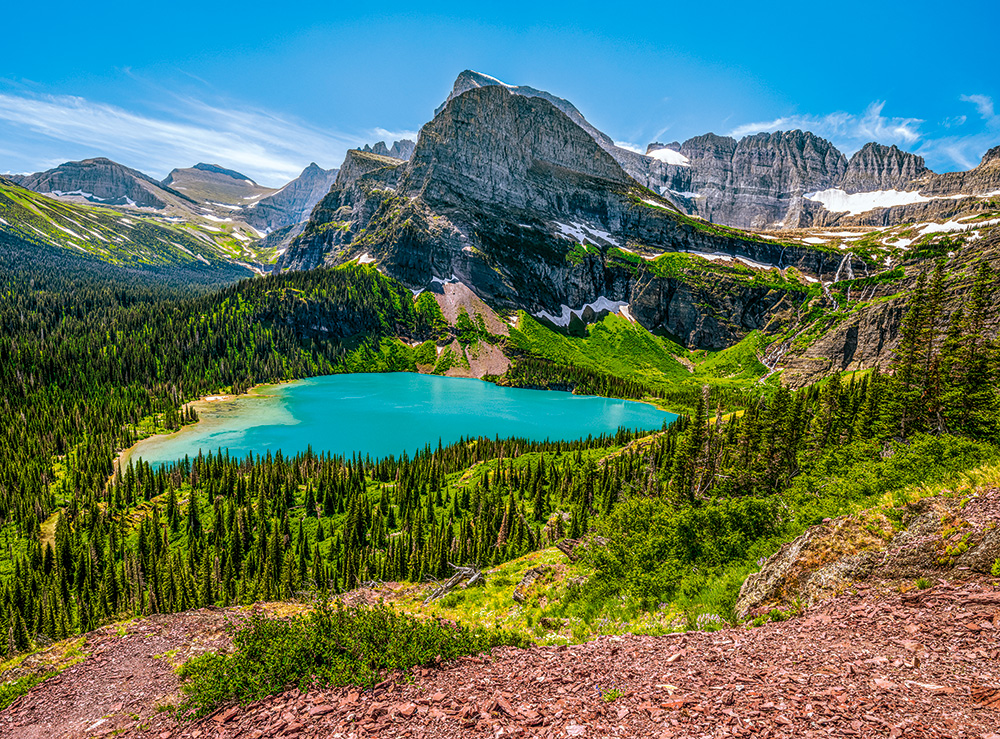 Grinnell Lake in Montana, USA