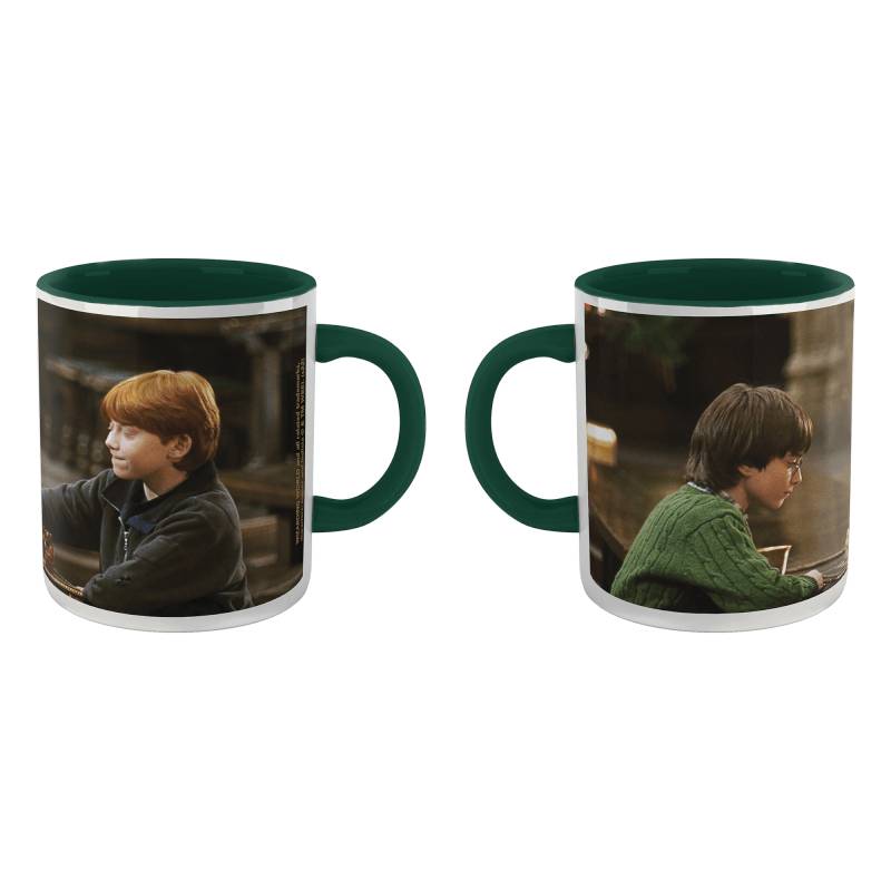 Harry Potter Harry And Ron - Playing Chess Mug - Green von Original Hero