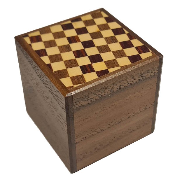 Himitsu Bako 2 Sun Cube 7 Steps Ichimatsu / Walnut Wood