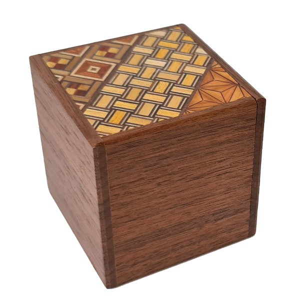 Himitsu Bako 2 Sun Cube 7 Steps Yosegi / Walnut Wood