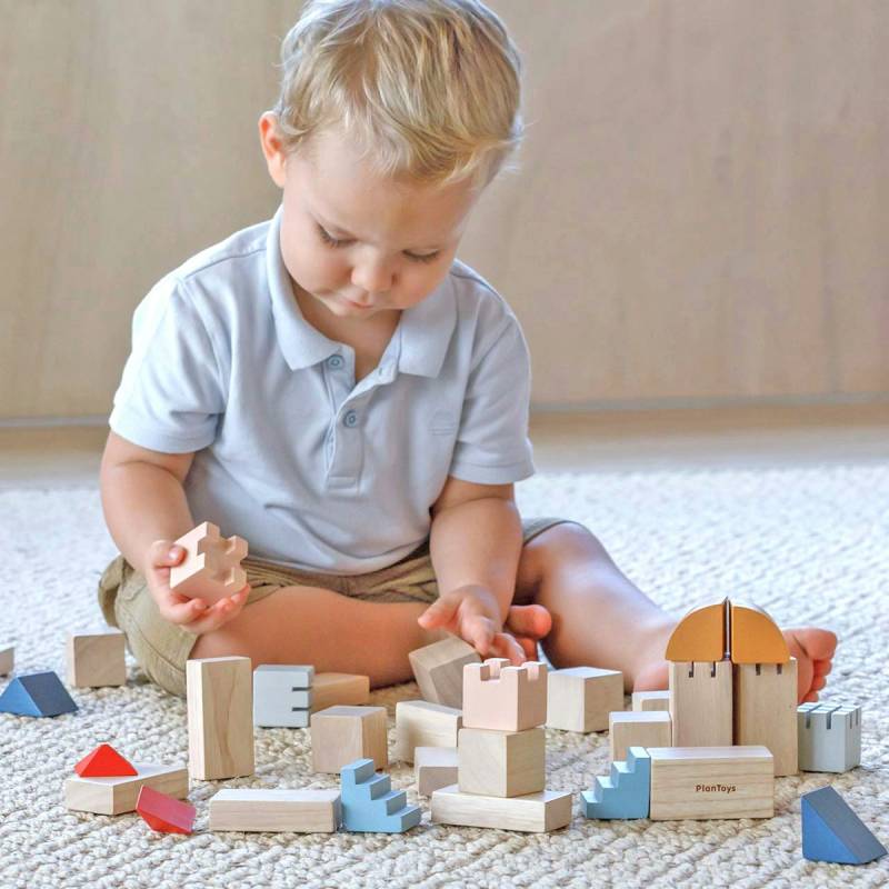 Holz Bauklötze zum Bauen einer Burg oder Stadt ab 18 Monaten