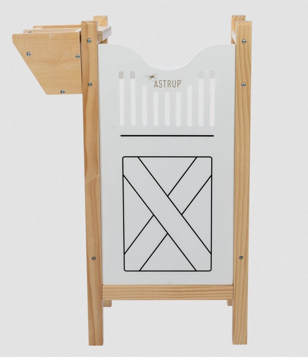 Horse Box for 2 Hobby Horses Horse Box for 2 Hobby Horses