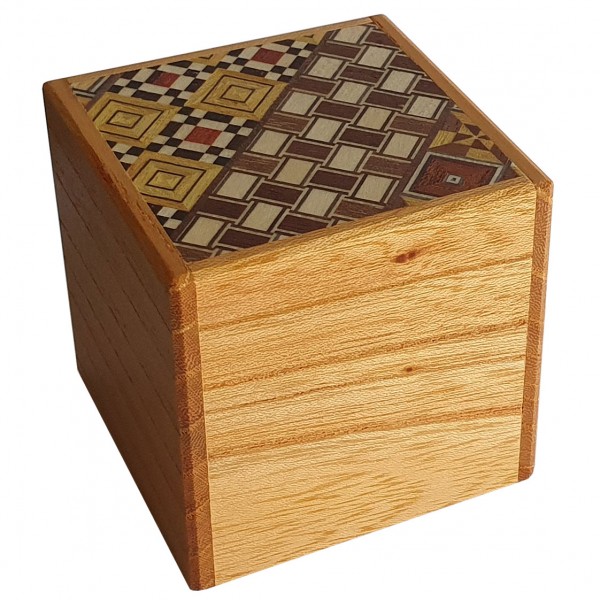 Japanische Trickbox Himitsu Bako 2 Sun Cube 4 Steps Drawer Yosegi / Natural