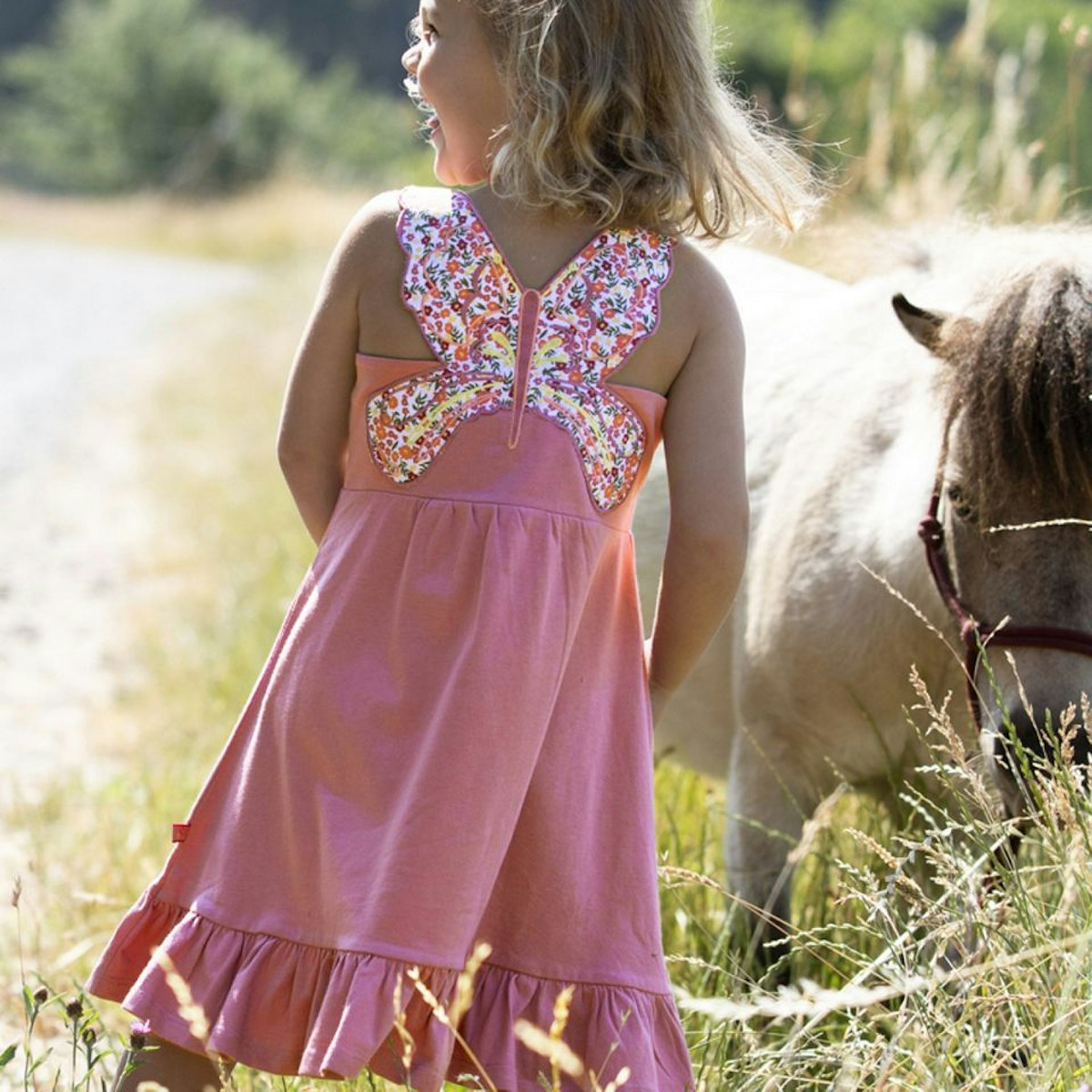 Kleid Schmetterling-Aufnäher rosa 146/152