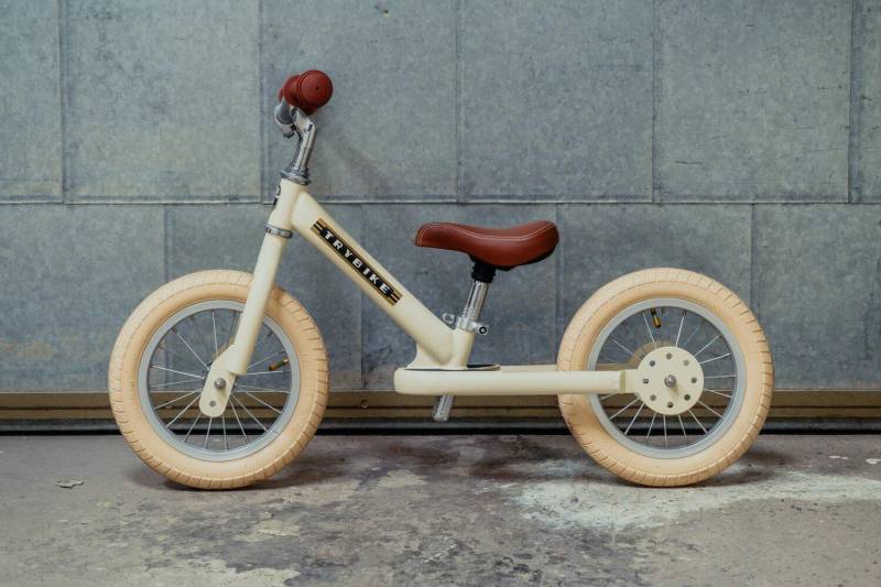 Kleine Flitzer - Laufrad Trybike beige