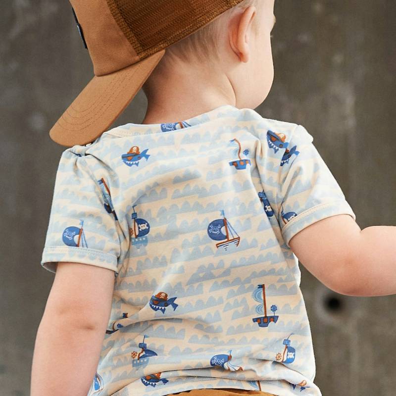 Kurzarm T-Shirt Piratenschiffe creme-hellblau 56