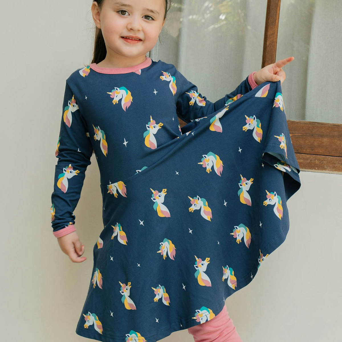 Langarm Flatterkleid Einhorn blau 122/128