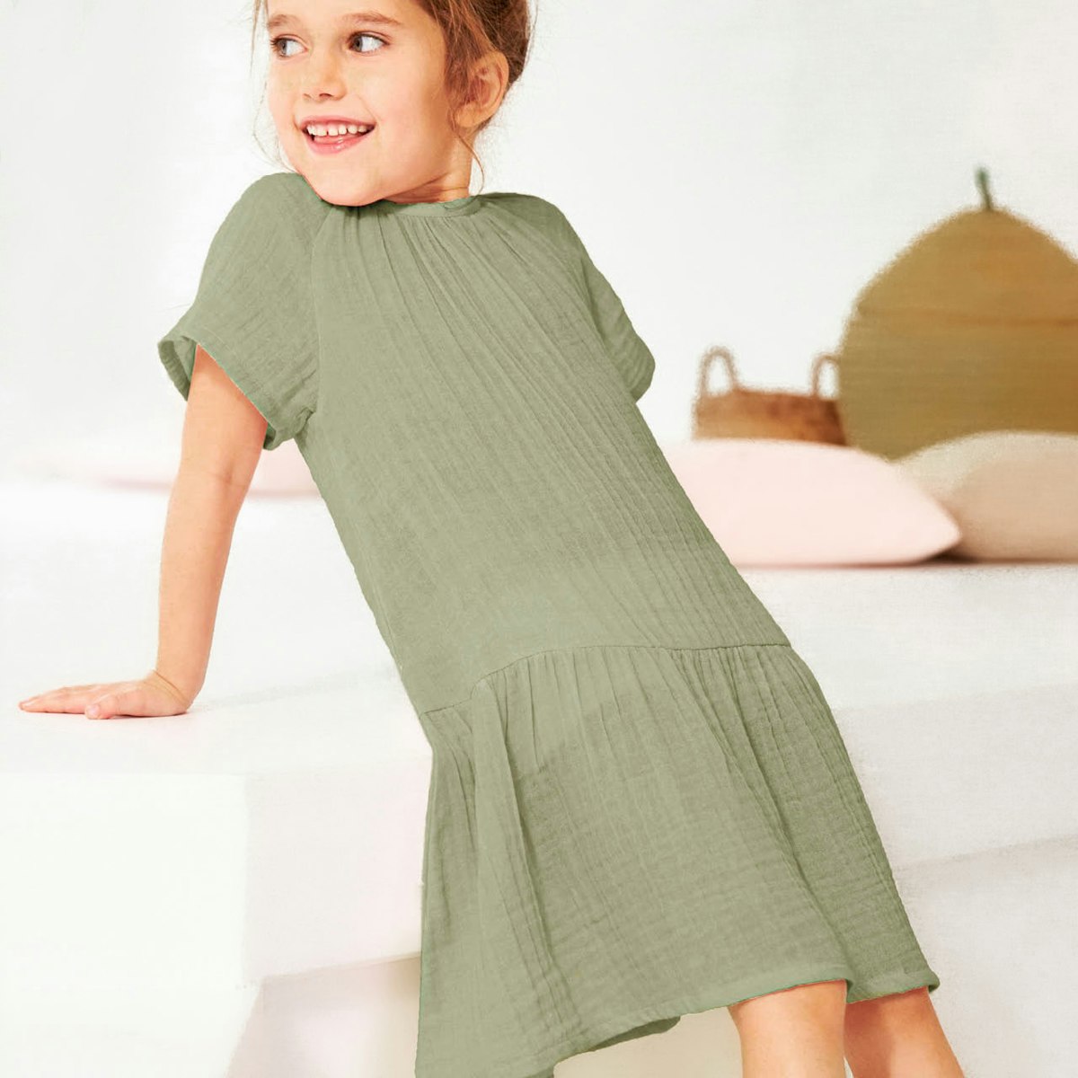 Leichtes Musselin Kleid kurzarm olivgrün 122