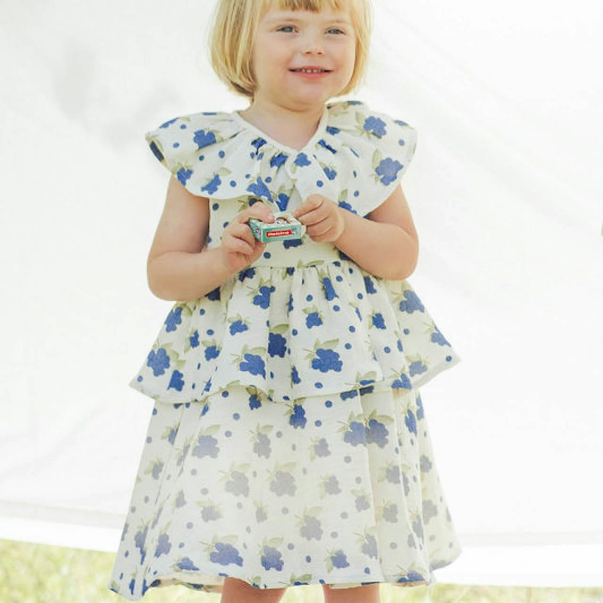 Leichtes Musselin Rüschenkleid Beeren beige 110