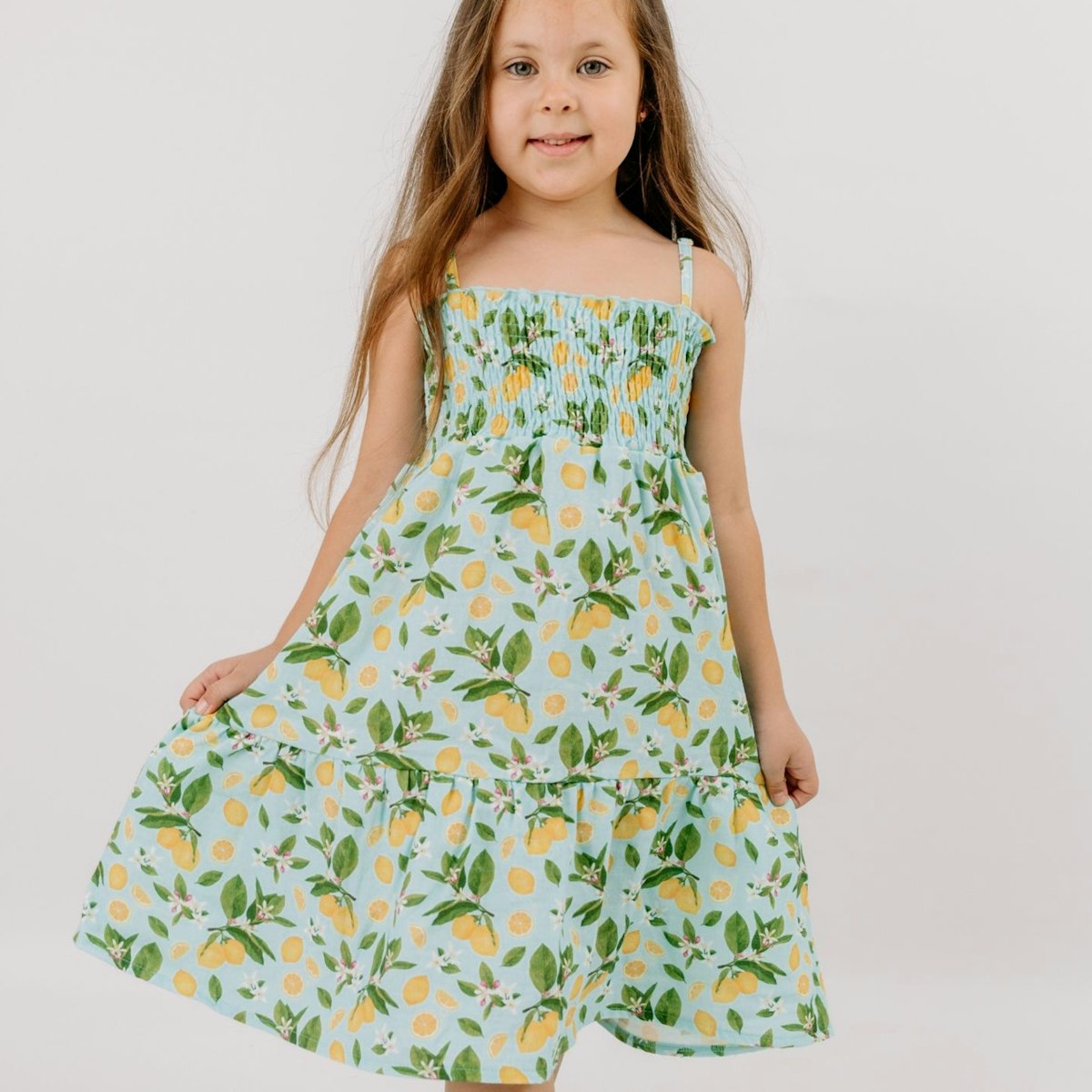 Leichtes Trägerkleid Musselin Zitronen hellblau 122