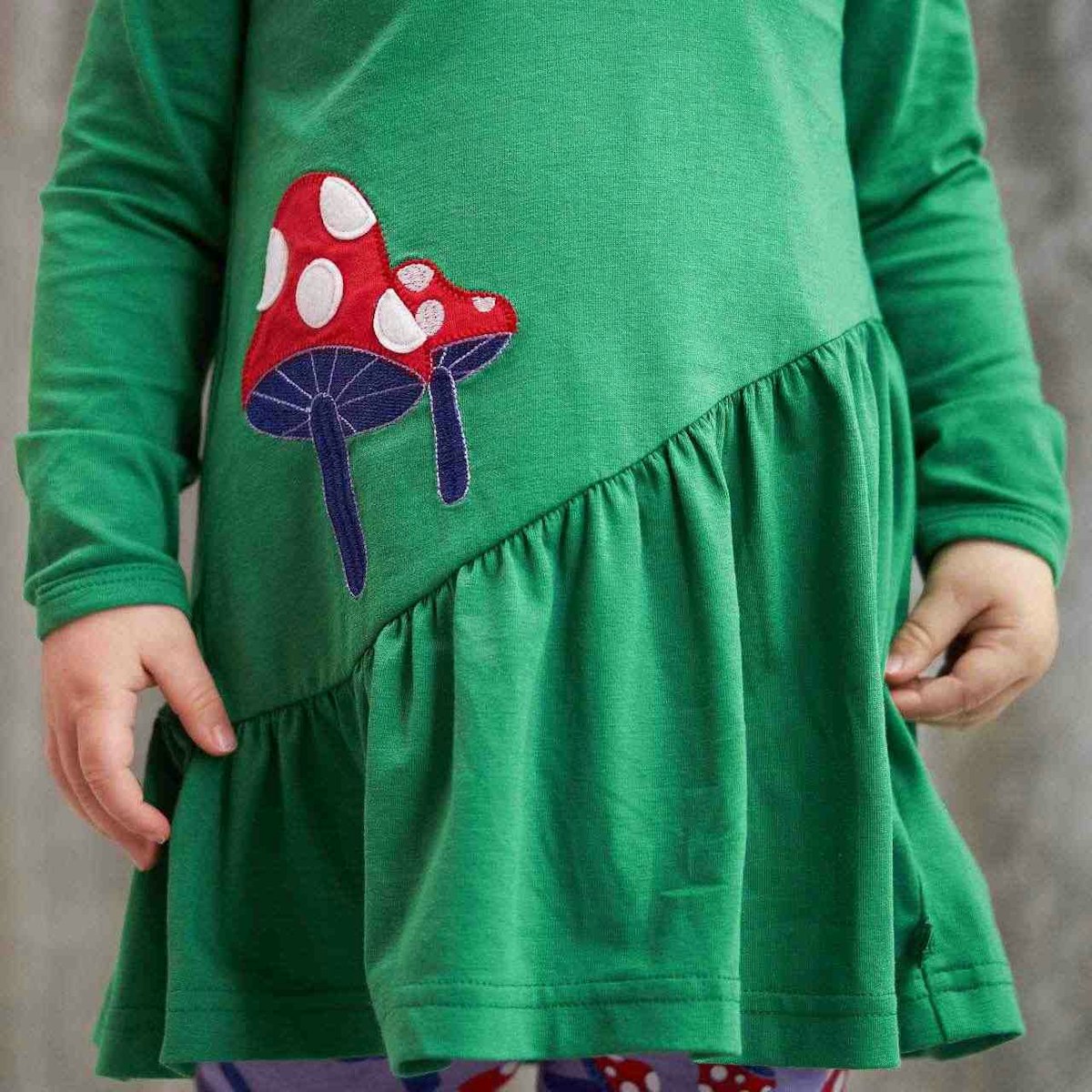 Lockeres Kleid langarm Fliegenpilz sattes grün 80