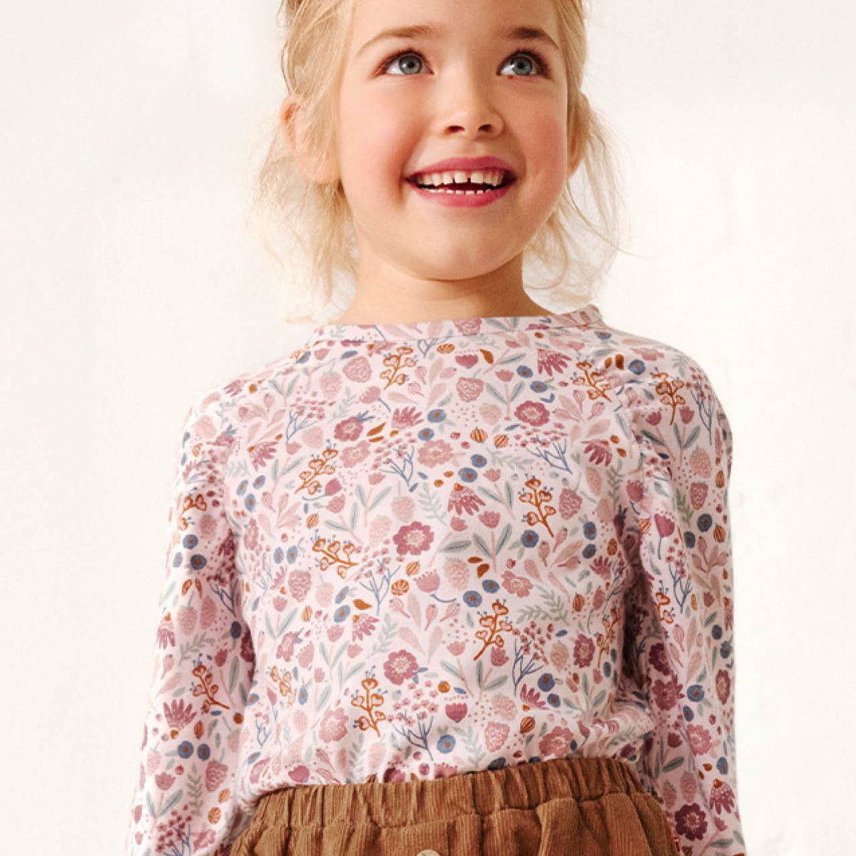 Lockeres Langarmshirt Herbstblüten rosa 122/128