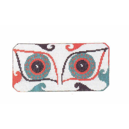 Königinnen-Stickerei Stickereiset - Athene Brillenetui grün 10 x 17 cm - Design von Königin Margrethe II von Haandarbejdets Fremme