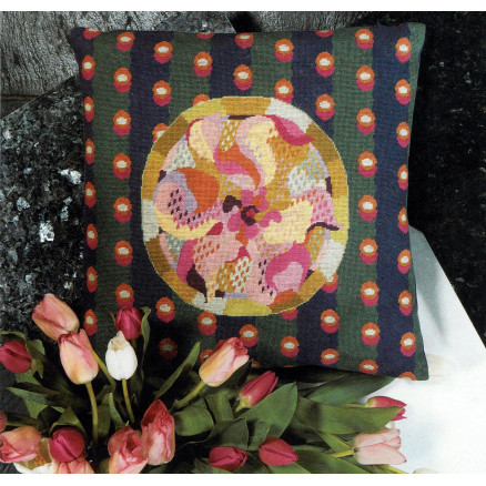 Dronningens Broderi Stickset - Magnolien Kissenstickerei 40 x 40 cm - Design von Königin Margrethe II von Haandarbejdets Fremme