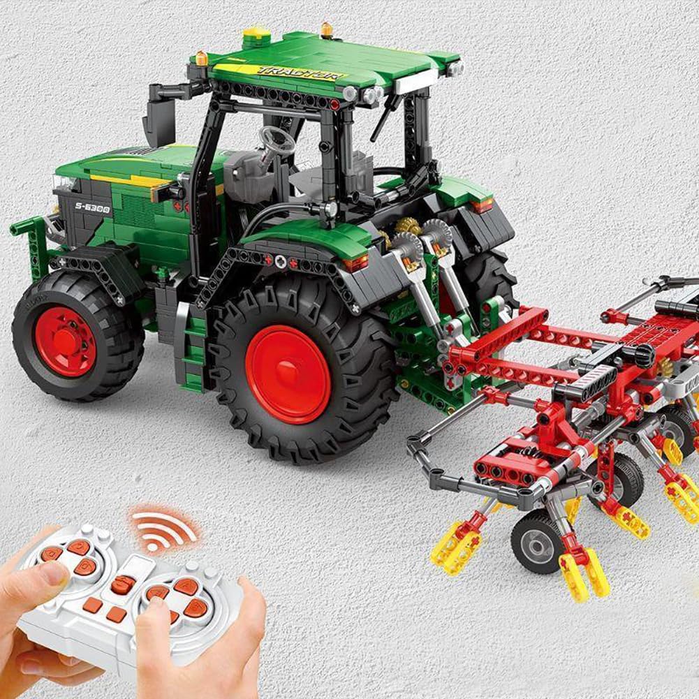 Reobrix 22015 - RC Technik Traktor Klemmbausteine Set mit 2,4 Ghz Power Funktions