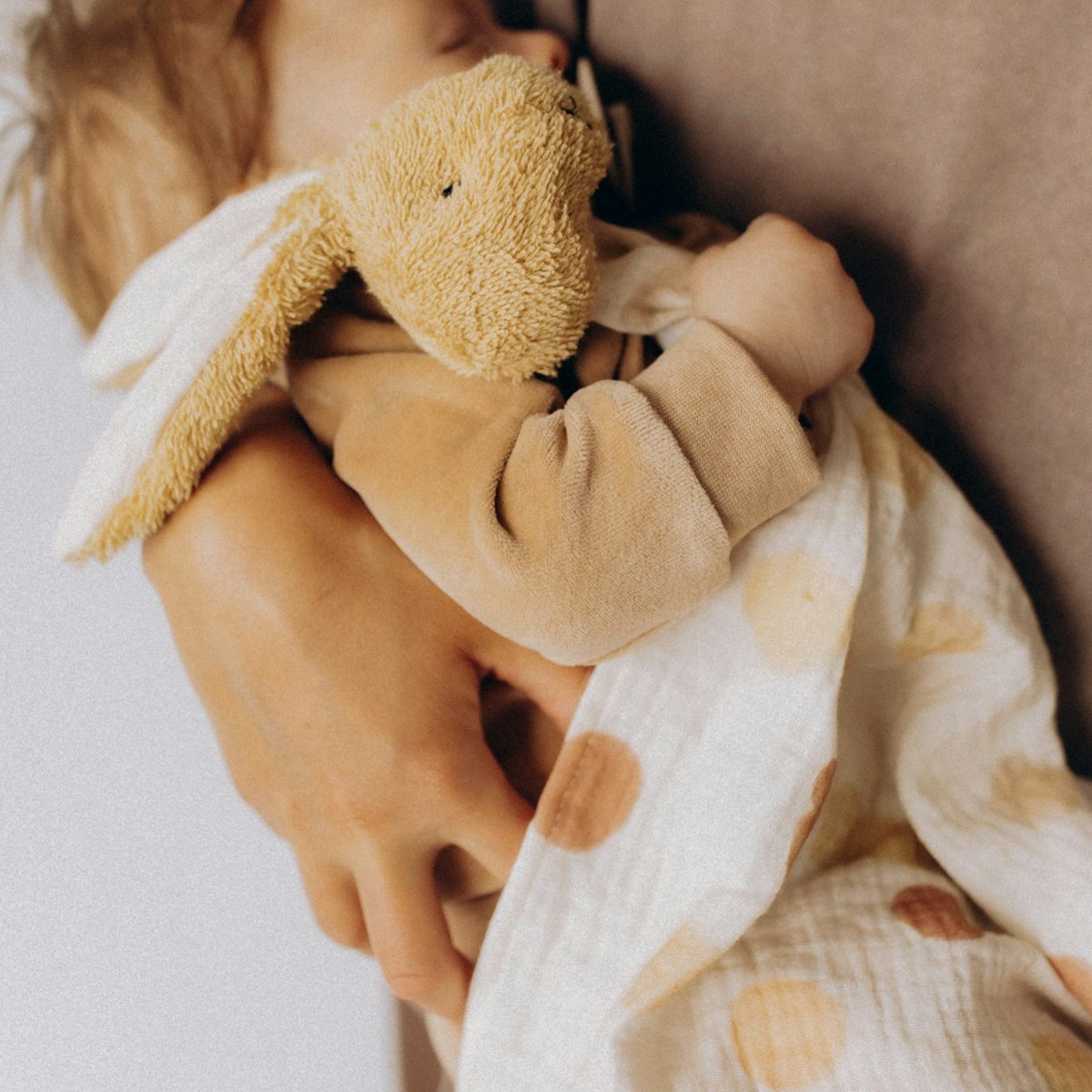 Schmusetuch aus Musselin mit Kopf, Hase Schmusetuch aus Musselin mit Kopf, Hase