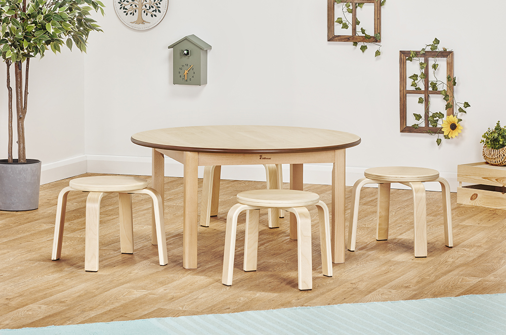 Stapelbarer Holzhocker H310mm (4er-Pack)