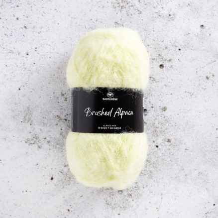 Svarta Fåret Gebürstetes Alpaka-Garn 05 Lemon Sorbet von Svarta Fåret