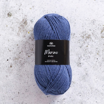 Svarta Fåret Merino Mini Garn 104 Vintage Denim Svarta Fåret Merino Mini Garn 104 Vintage Denim von Svarta Fåret