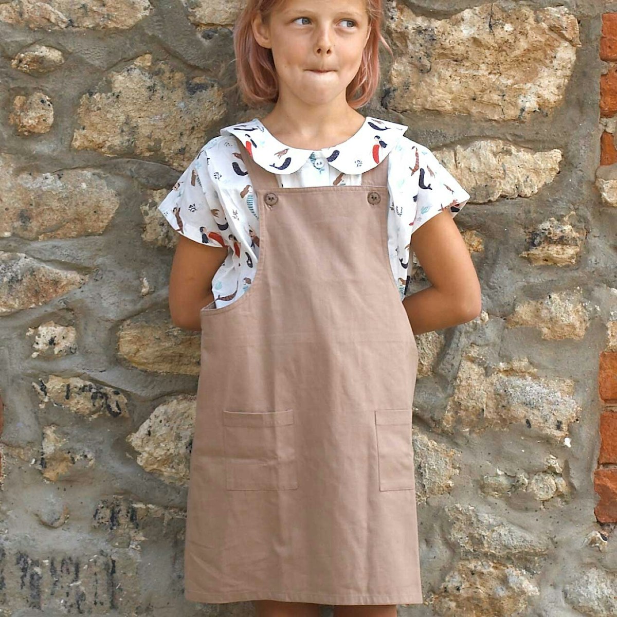 Trägerkleid Twill in taupe 110