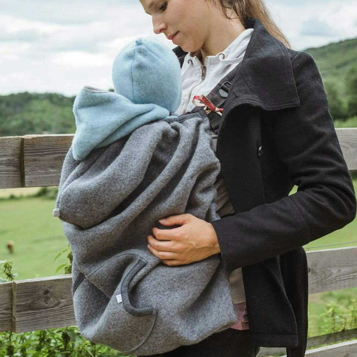 Tragecover aus Wollwalk grau, mitwachsend bis Größe 92