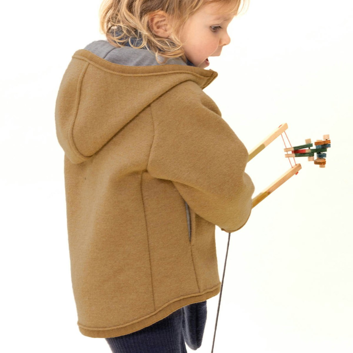 Walkjacke mit Reissverschluss karamell 134/140
