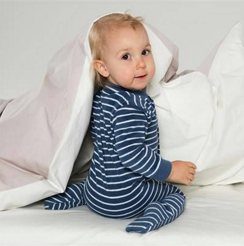 Warmer Schlafanzug Strampler aus Frottee mit Füßen 74