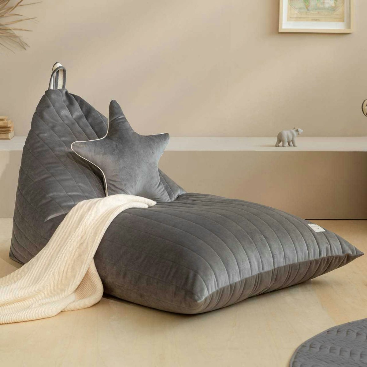Waschbarer Sitzsack für Kinder – Öko-Samt grau